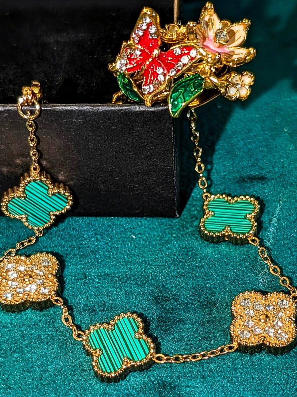 Gold butterfly flower Ring and four leaf clover bracelet jewelry bundle NWT